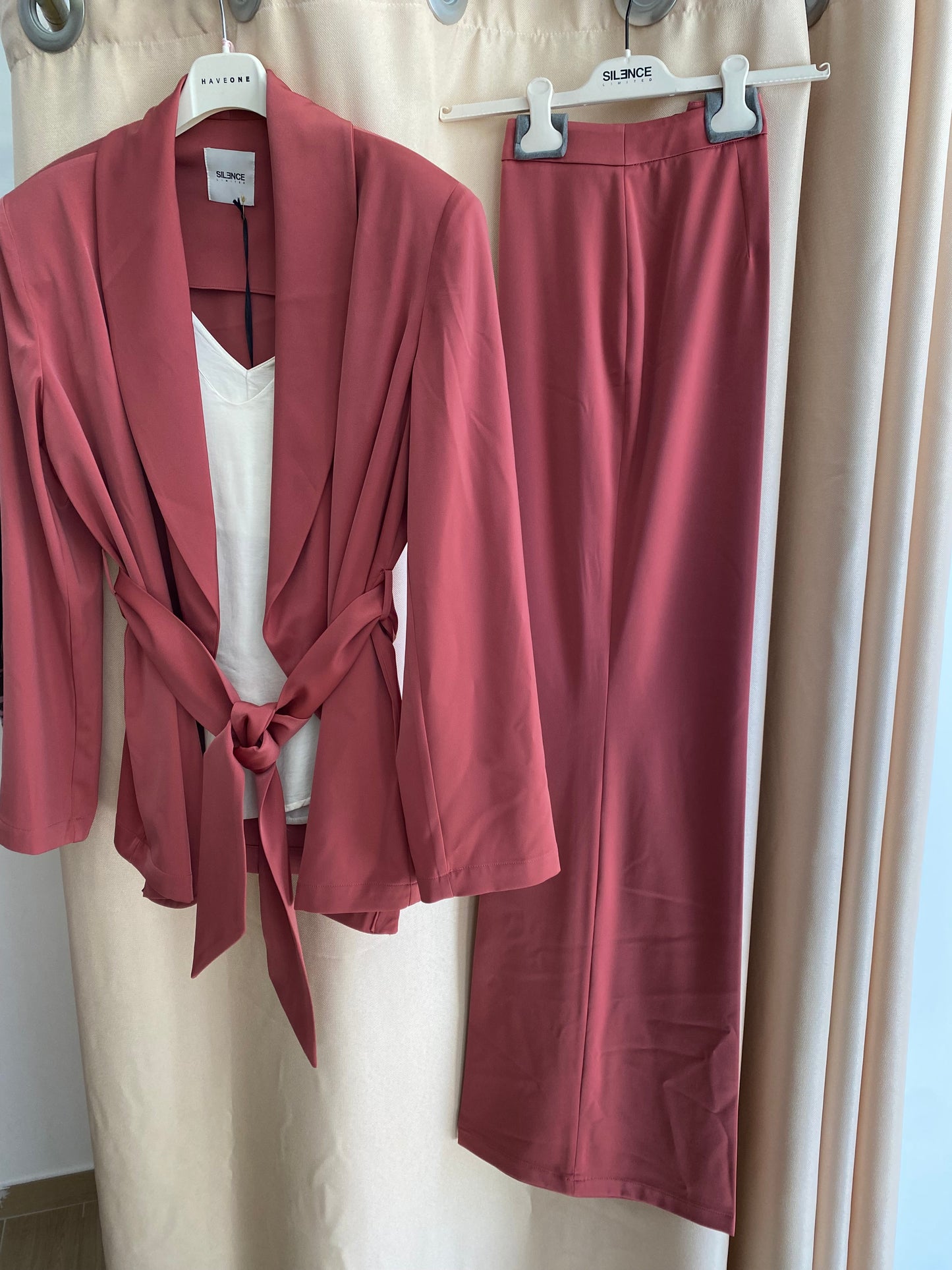 SILENCE LIMITED-essential blazer