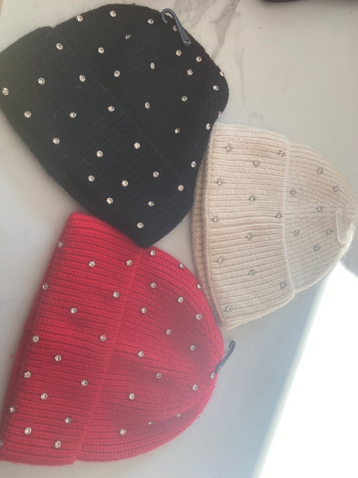 VOGUE-cappello con strass