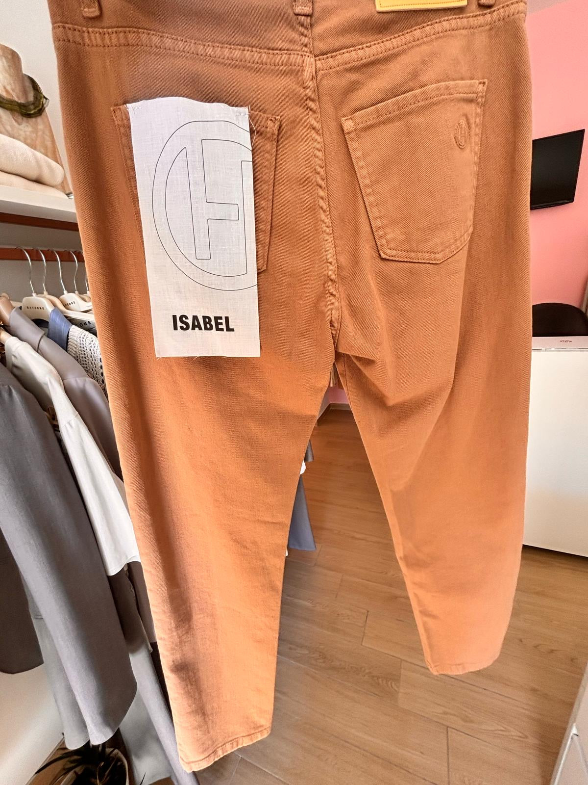 HAVEONE-Isabel