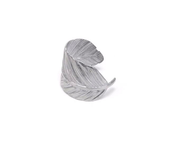 Vestopazzo feather bracelet