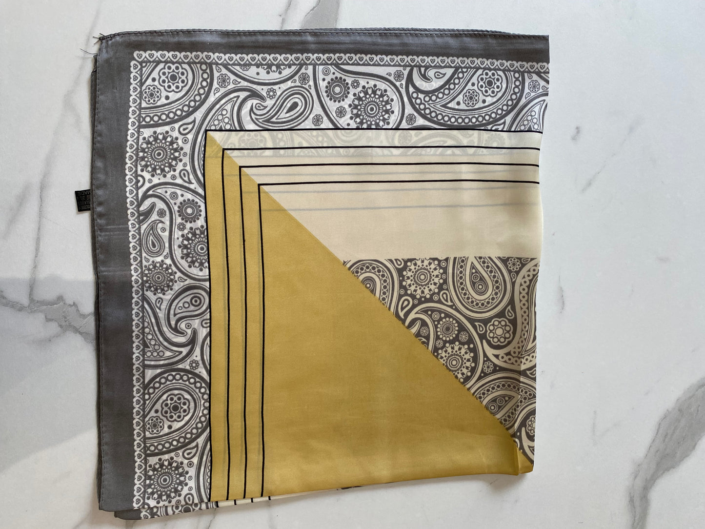 BANDANA CON COLORE