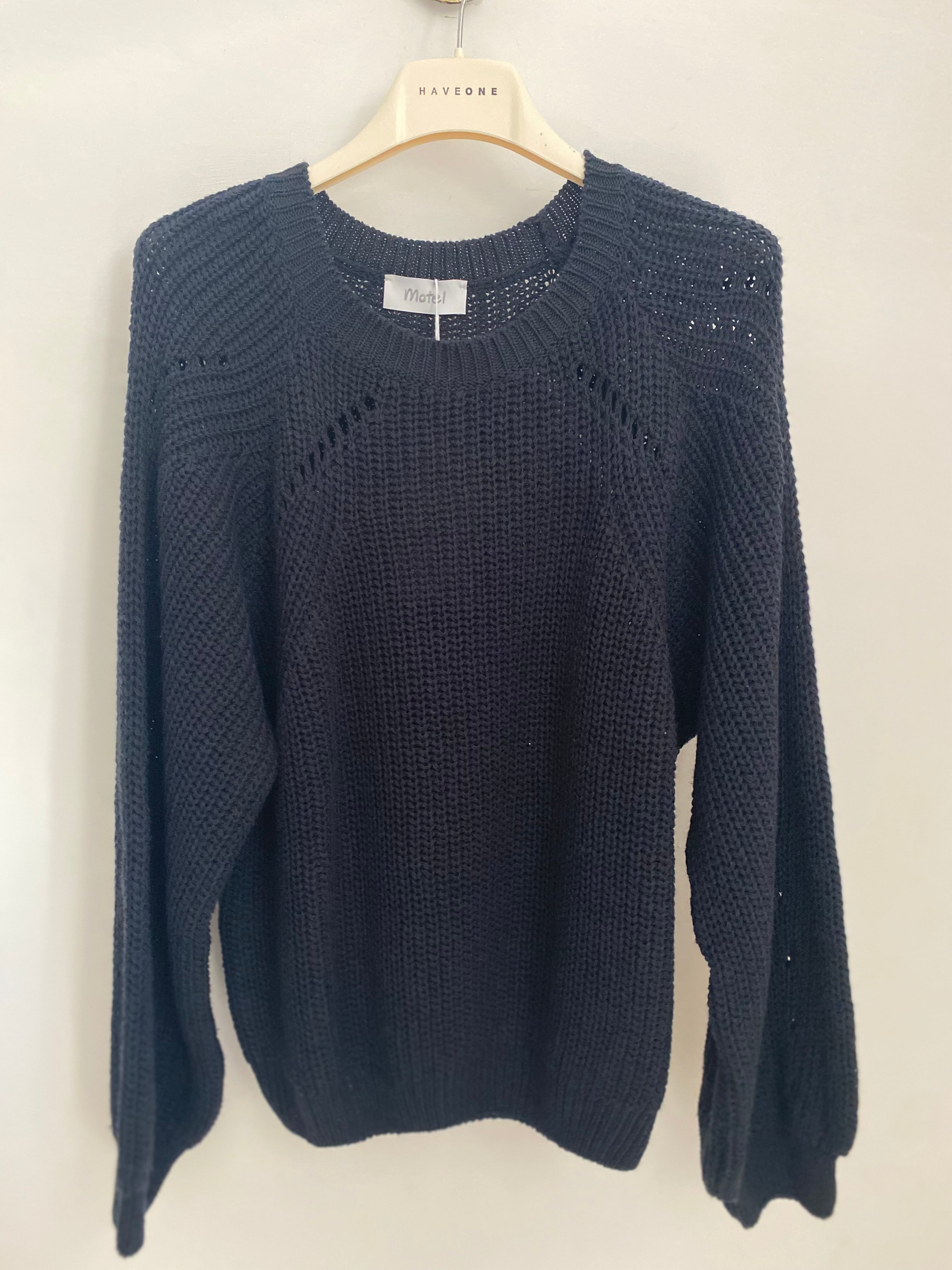 MOTEL-maglia collo ampio