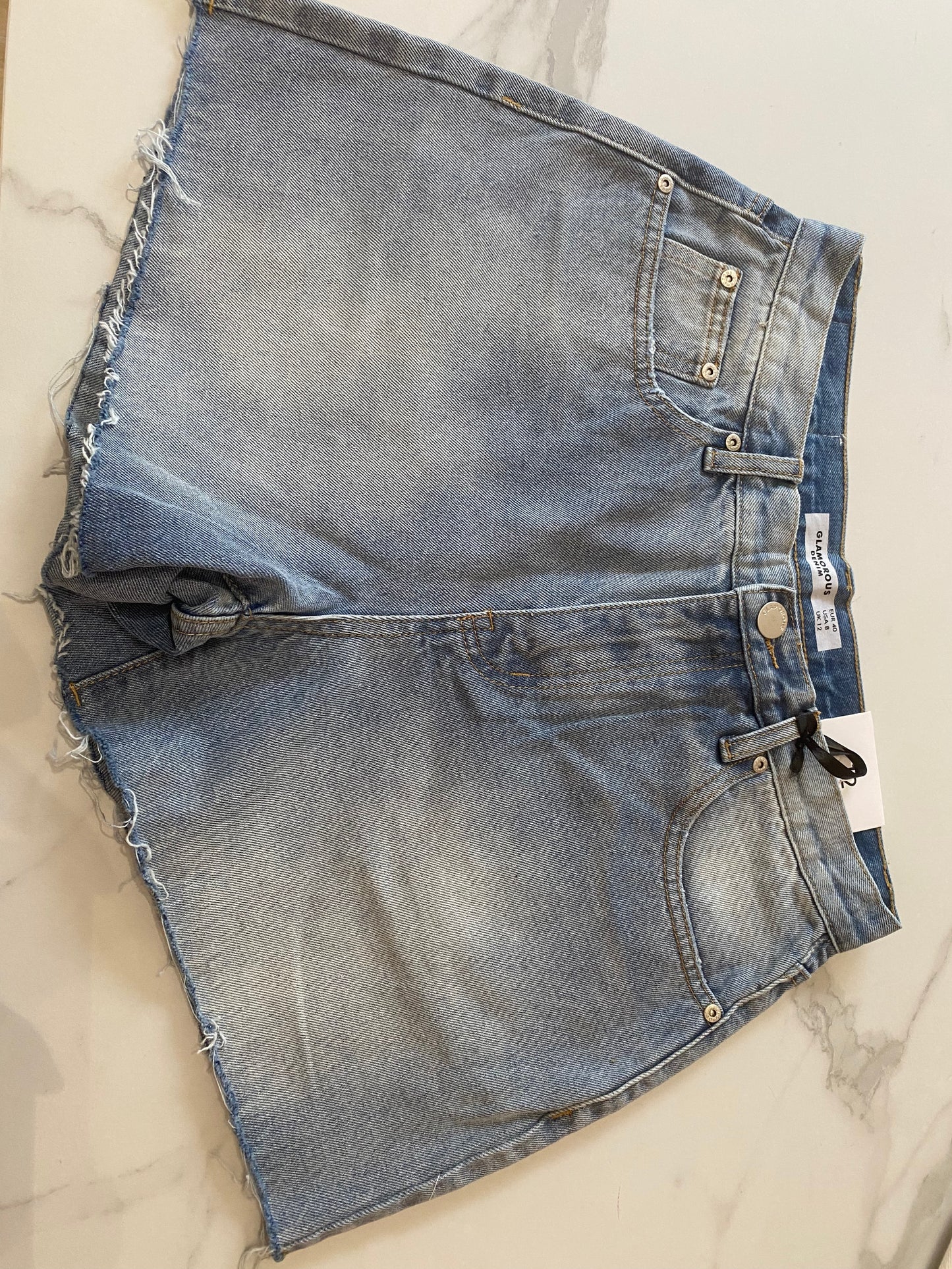 GLAM-short in jeans
