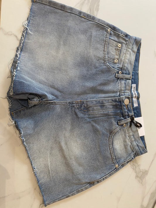 GLAM-short in jeans