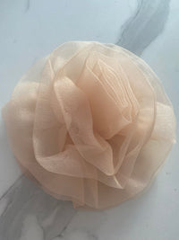 VOGUE- spilla grande in organza