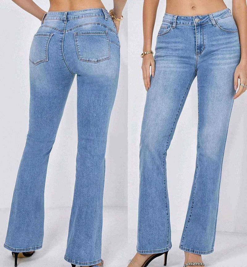 VOGUE-jeans a zampa